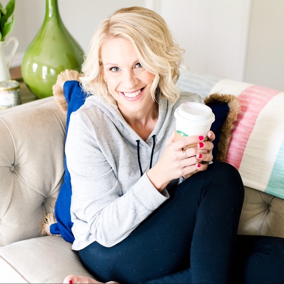 Meet your Posher, Erica - Picture 1 of 1